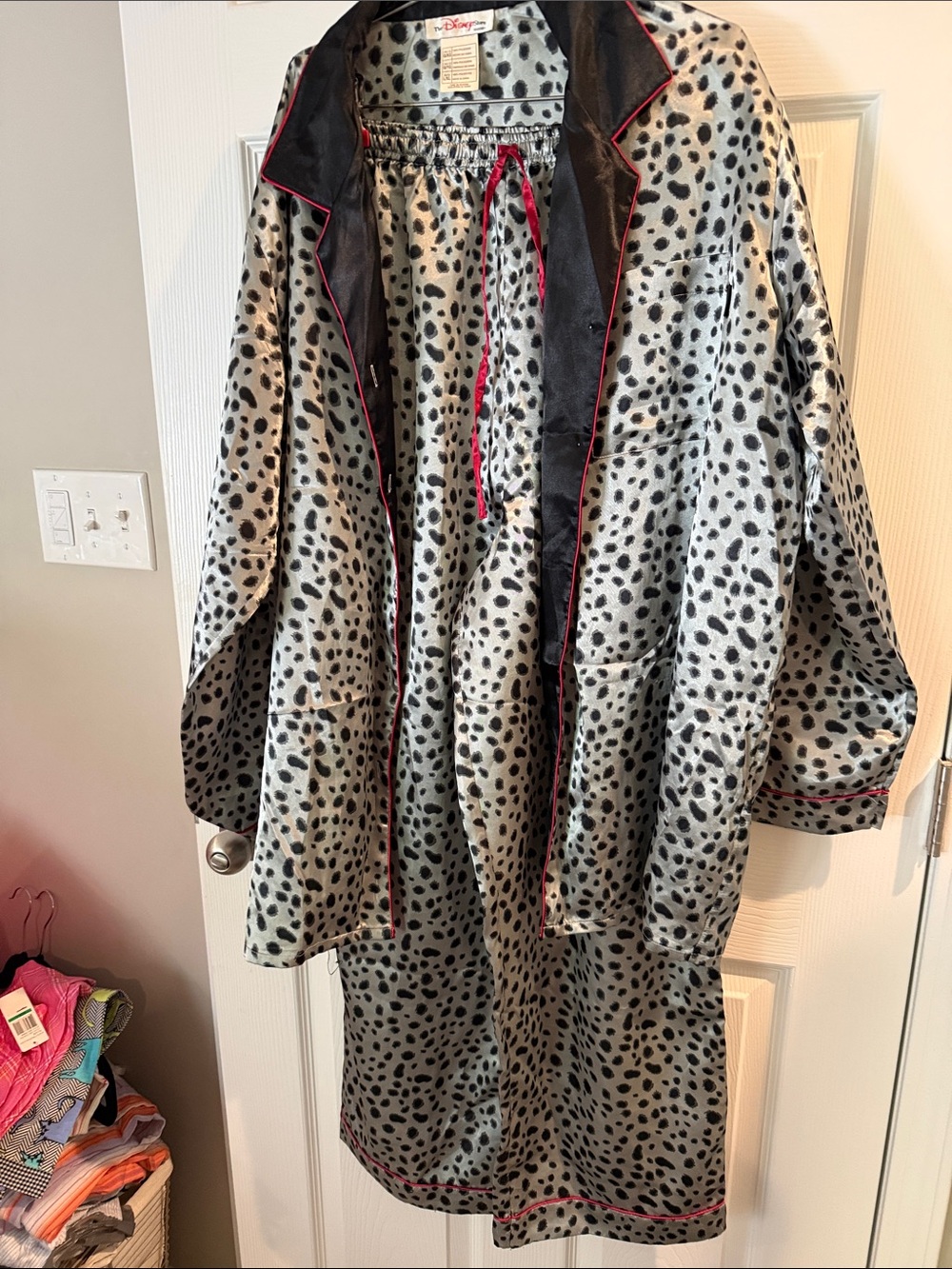 Disney Black and Gray Dalmatian Spot silk women’s pajamas
